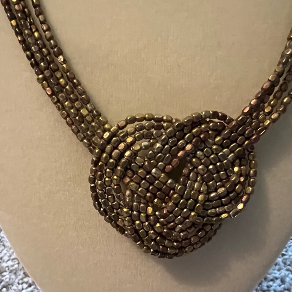 Elegant Gold Beaded Necklace